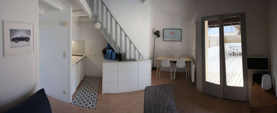 Appartement de vacances entier, Dunes 38 - Maison mitoyenne en duplex avec terrasse proche de la plage in Biscarrosse Plage, Biscarrosse