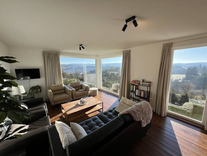 Location de vacances pour 8 personnes, avec sauna et balcon/terrasse, adapté aux familles à Érezée