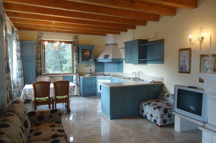 Ferienwohnung für 4 Personen, mit Garten und Terrasse am Idrosee