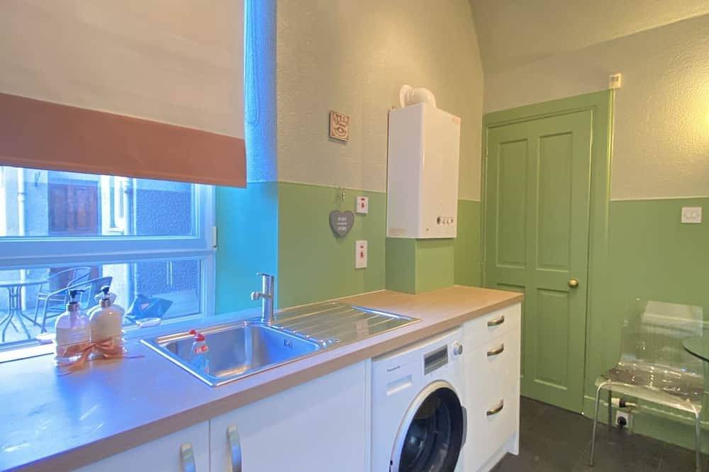 Geheel appartement, Old City Gem, mins from main train station and River Dee in Aberdeen, Aberdeenshire