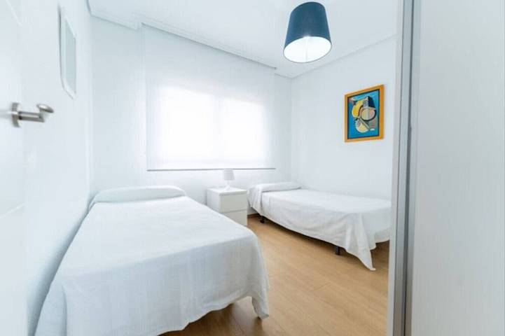 Ganze Wohnung, Bright apartment in maliaño in Camargo, Kantabrische Küste