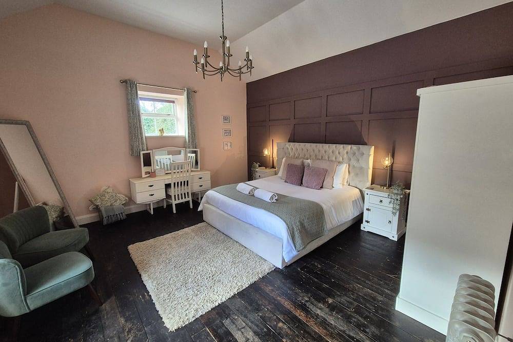 Cottage-Superking-Eigenes Badezimmer-Blick auf die Landschaft in Grafschaft Antrim