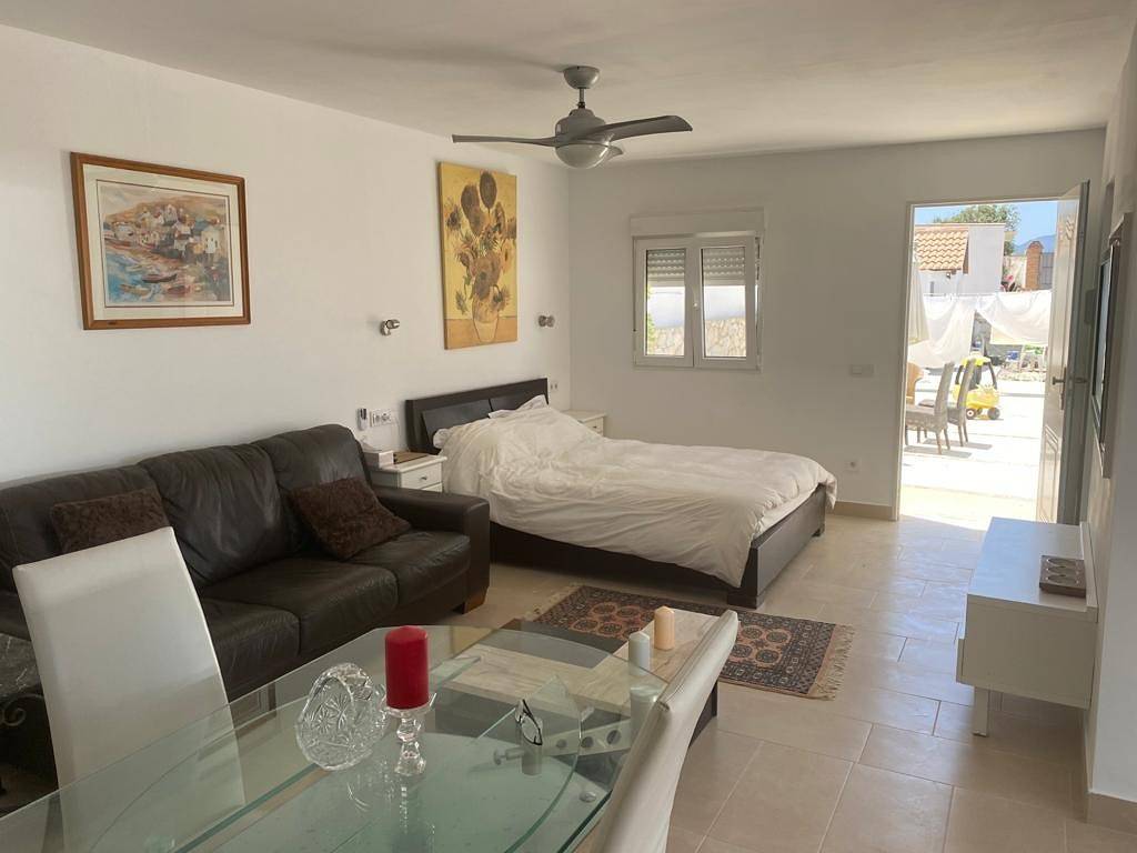 Studio Sleeps 2 with Air Conditioning in Alhaurín el Grande, Province de Málaga
