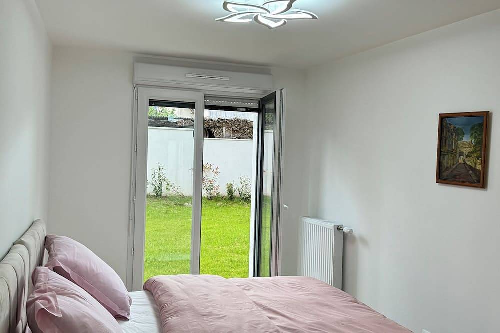 Appartement entier, Appartement 6 personnes - 15 min Paris in Le Blanc-Mesnil, Seine-Saint-Denis
