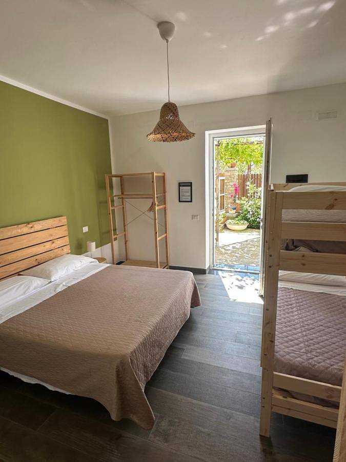 Gîte pour 2 personnes, avec Terrasse et Jardin à Agnone Cilento - 2