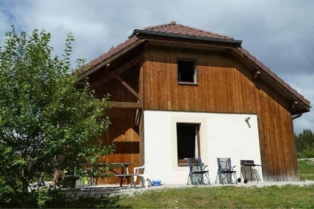 Epervière Gite meublé de vacances avec sauna in Mouthe-Lac et Mont d’Or, Parc naturel régional du Haut-Jura