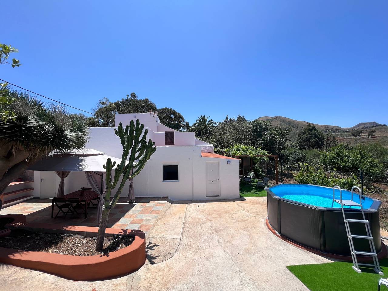 Casa de vacaciones 'Villa Almagre' con vistas al mar, piscina, jardín y Wi-Fi in Gáldar, Gran Canaria Norte