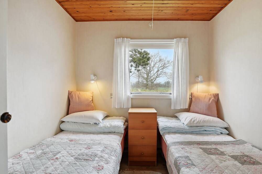 \"Bondi\" - 150m from the sea in Boderne, Aakirkeby