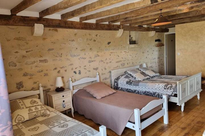 Chambre d’hôte pour 4 personnes, avec jardin dans Indre