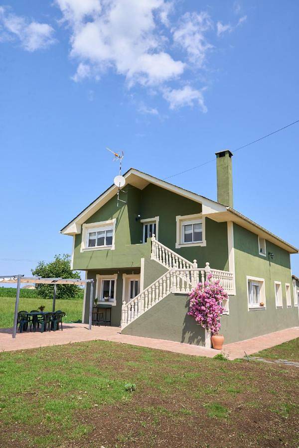 Casa rural para 7 personas, con Terraza además de Jardín y Vistas en Ribadeo