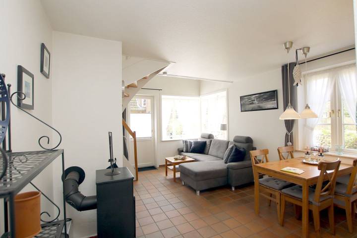 Eckhausscheibe mit 2- Zimmern auf ca. 45m² und Terrasse in Wyk auf Föhr (Stadt), Wyk auf Föhr