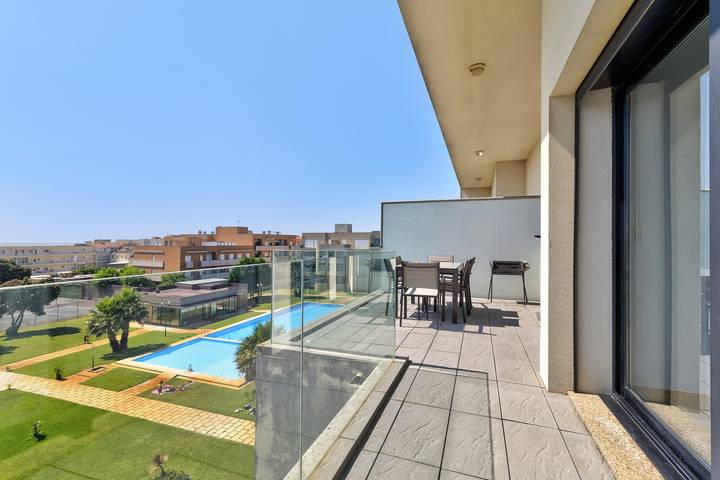 Apartamento de férias para 6 pessoas, com Varanda e Piscina infantil