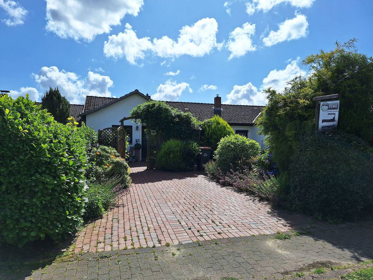 Ganze Ferienwohnung, Schöne Auszeit Ferienwohnung - Ferienwohnung in Wiemersdorf, Kreis Segeberg