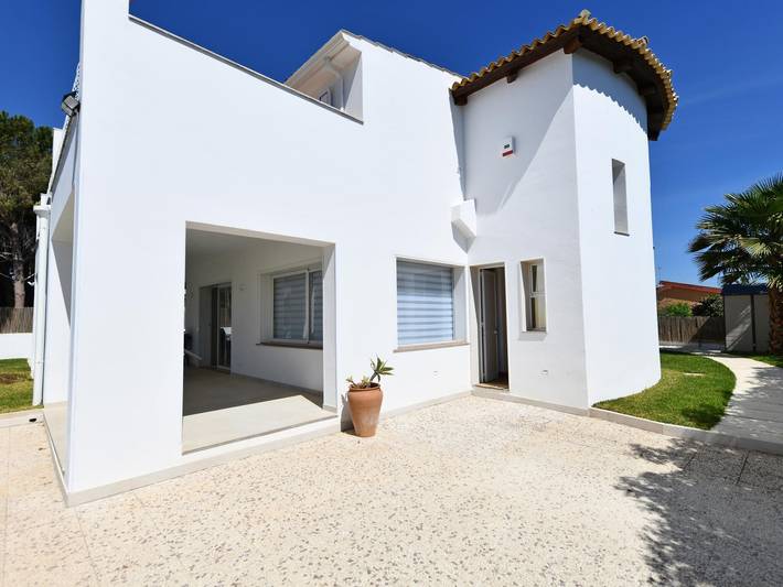 Ferienwohnung für 5 Personen, mit Garten und Balkon sowie Pool, kinderfreundlich in Syrakus - 3