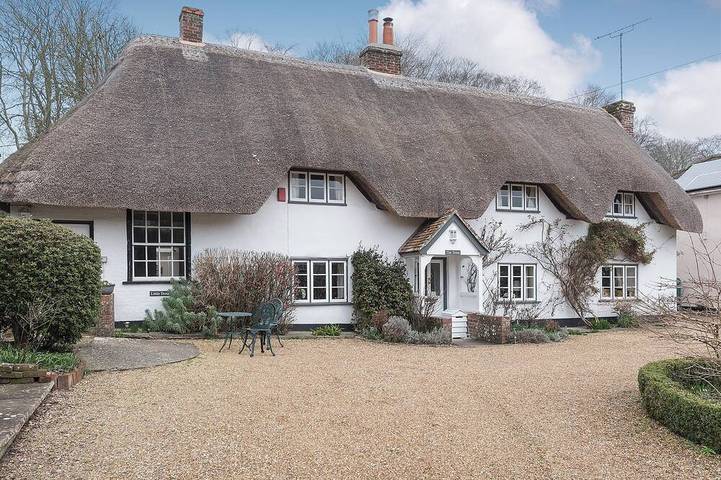 Glamping for 2 people, with garden in Hampshire