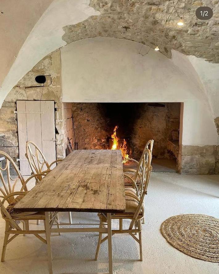 Location de vacances pour 10 personnes, avec piscine et vue ainsi que terrasse et sauna, animaux acceptés à Aubussargues - 2