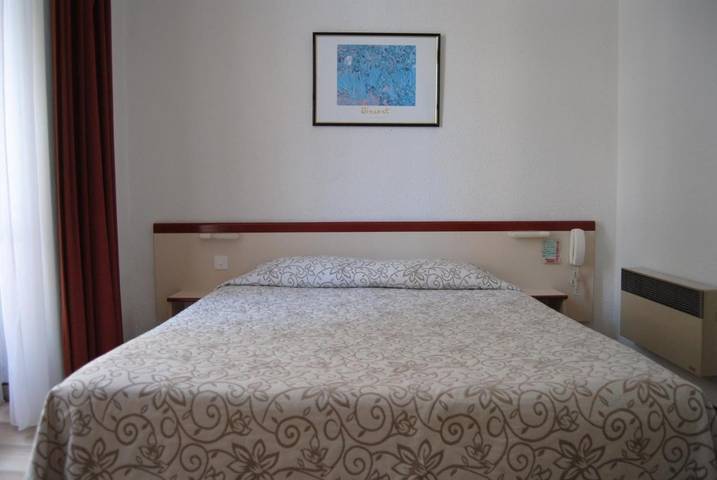 Hôtel pour 2 personnes, avec vue et balcon dans Grotte de Massabielle - 2