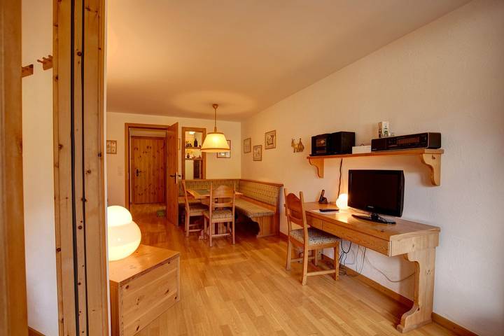 Ferienwohnung für 2 Personen, mit Sauna und Garten sowie Seeblick, mit Haustier in Silvaplana - 2