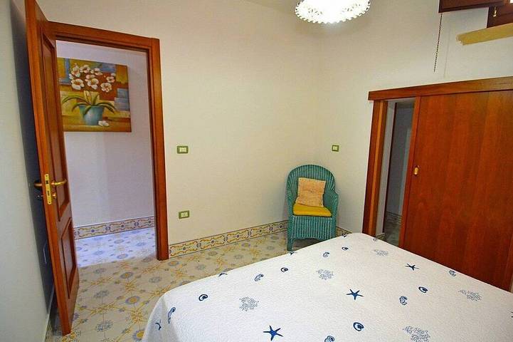 Casa Ria B: Un accogliente appartamento che è parte di una villa su due piani situato a breve distanza dalla spiaggia. in Marina di San Gregorio, Patù