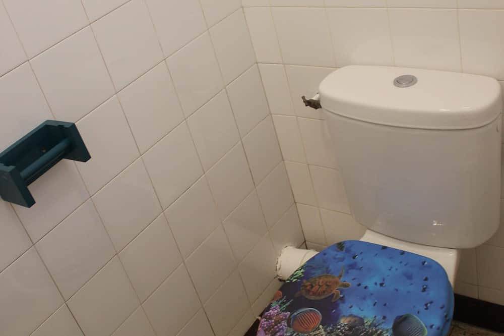 Location De 4 A 6 Personnes Au Soleil in Bessèges, Cevenas