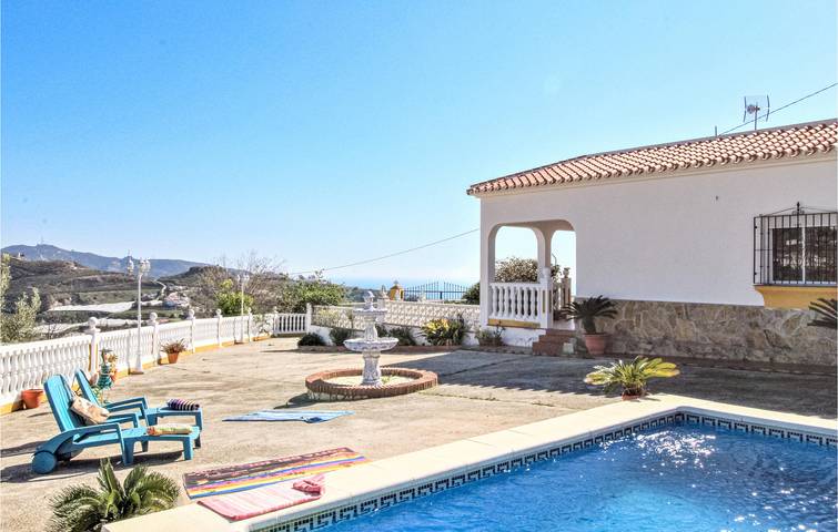 Ferienhaus für 6 Personen, mit Terrasse und Pool in Torrox - 2