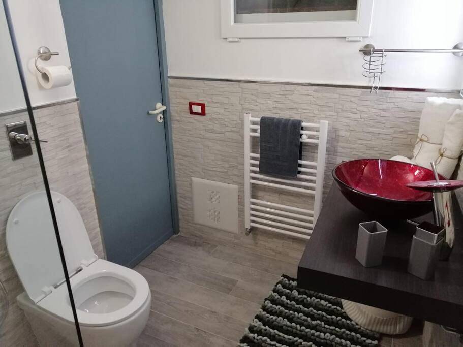 Appartamento intero, Loft 2 in Mondello beach Mt. 200 from sea. in Mondello, Palermo