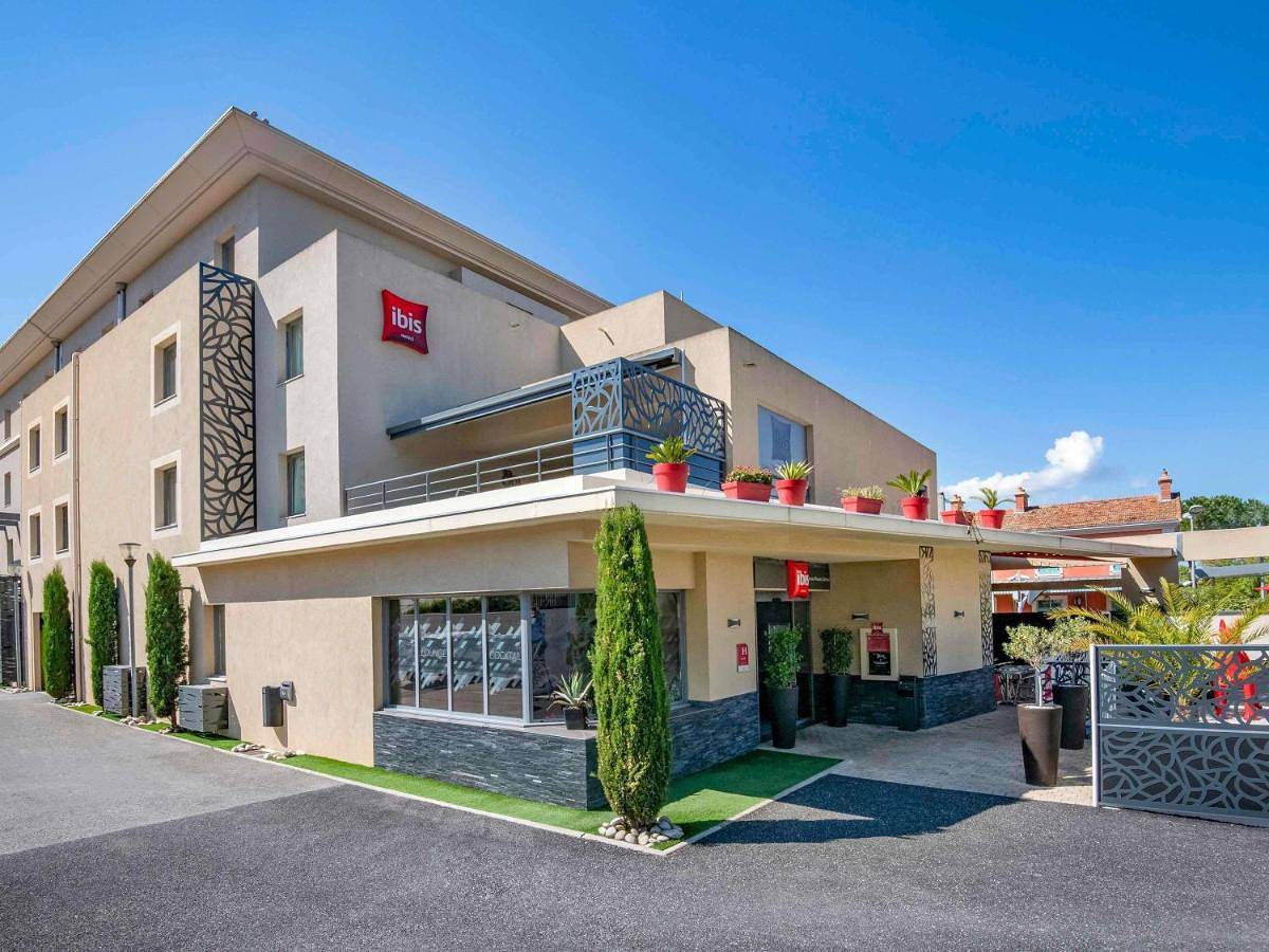 Ibis Cannes Mouans Sartoux Piscine parking gratuit in Mouans-Sartoux, Côte méditerranéenne (France)