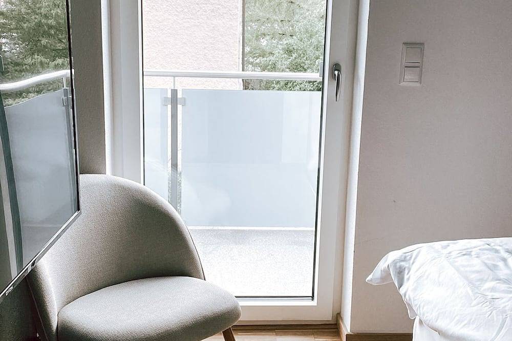 Ganze Wohnung, Stylisch Modern -2-4 Personen - Parkplatz -Wlan Netflix in Passau, Passauer Land