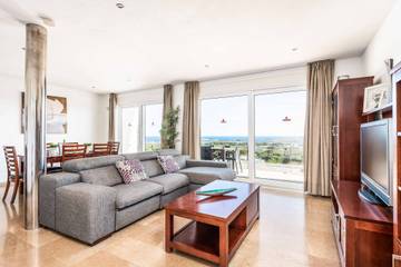 Villa in Es Mercadal, Menorcas Küste für 8 