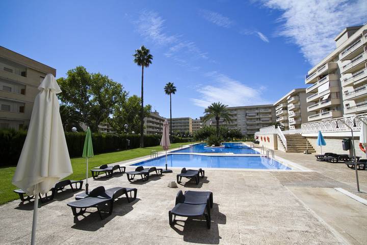 Gîte pour 4 personnes, avec terrasse dans La Pineda - 3