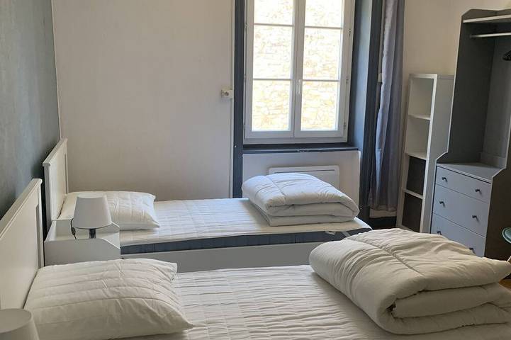 Gîte pour 11 personnes, animaux acceptés à Chavanay - 4