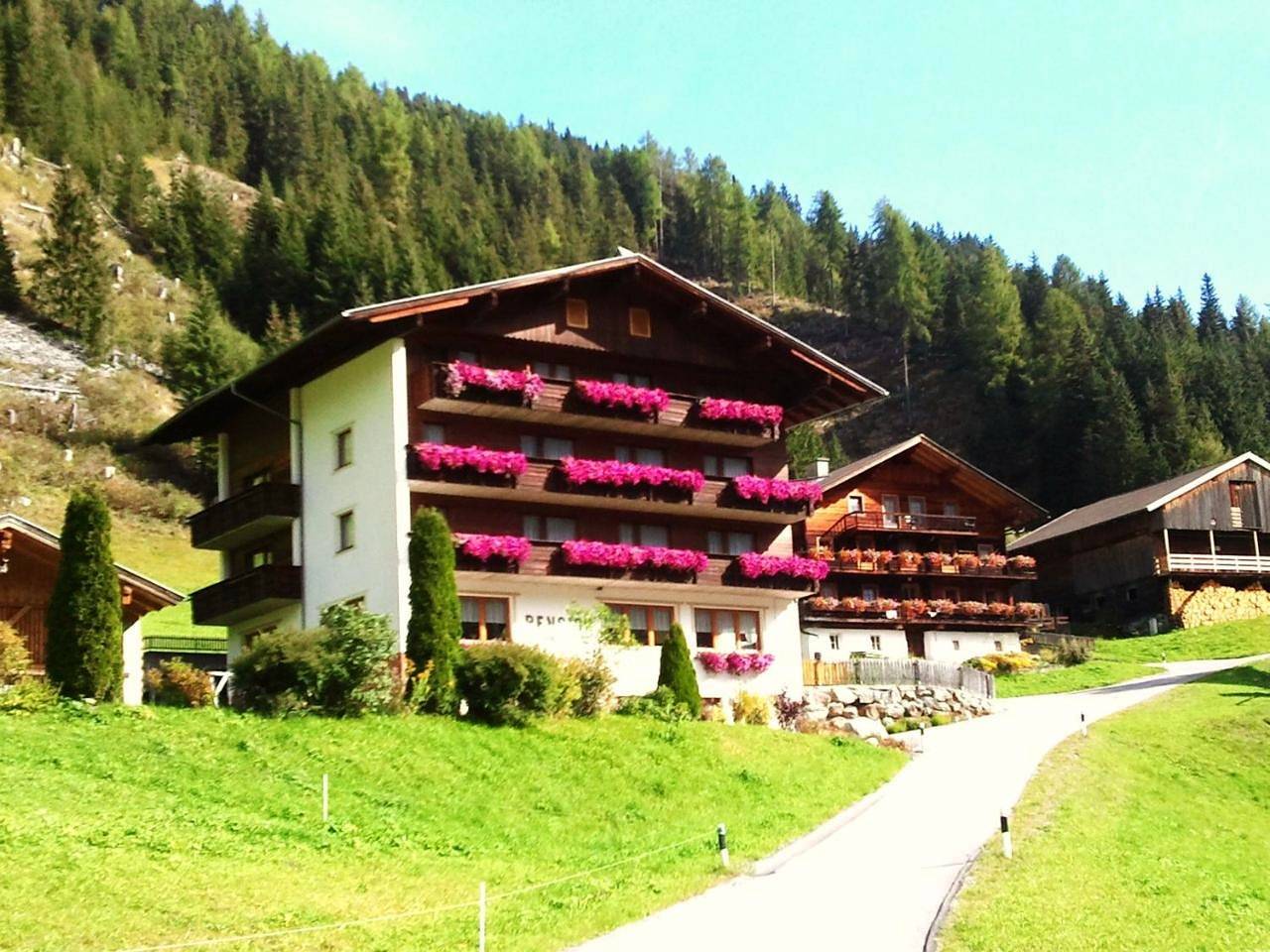Double Room with Balcony in Sankt Jakob in Defereggen, Bezirk Lienz