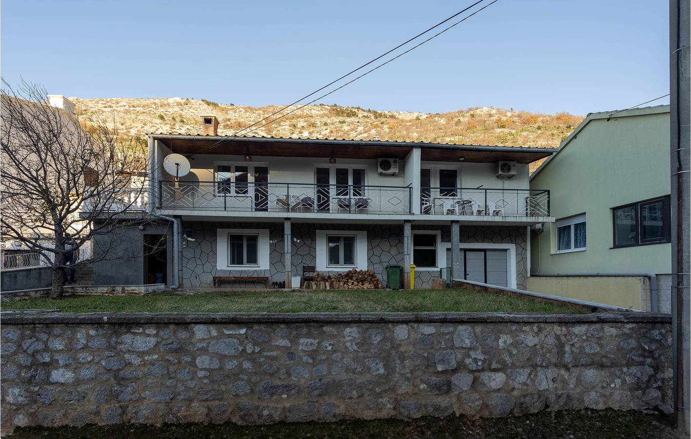 Ganze Ferienwohnung, Ferienwohnung für 4 Personen mit Terrasse in Senj, Kvarner Festland