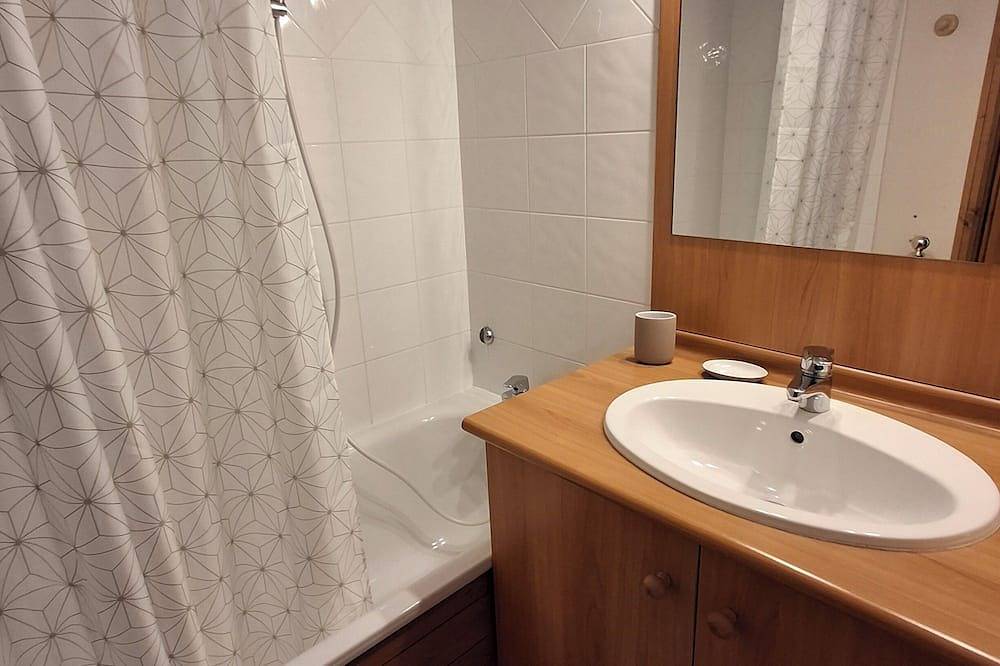 Apartamento entero, Al pie de las pistas en un pueblo típico de Saboya in Hauteluce, Albertville region