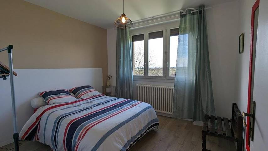 Location de vacances pour 6 personnes, avec terrasse et jardin à Saint-Jean-de-Marcel - 3