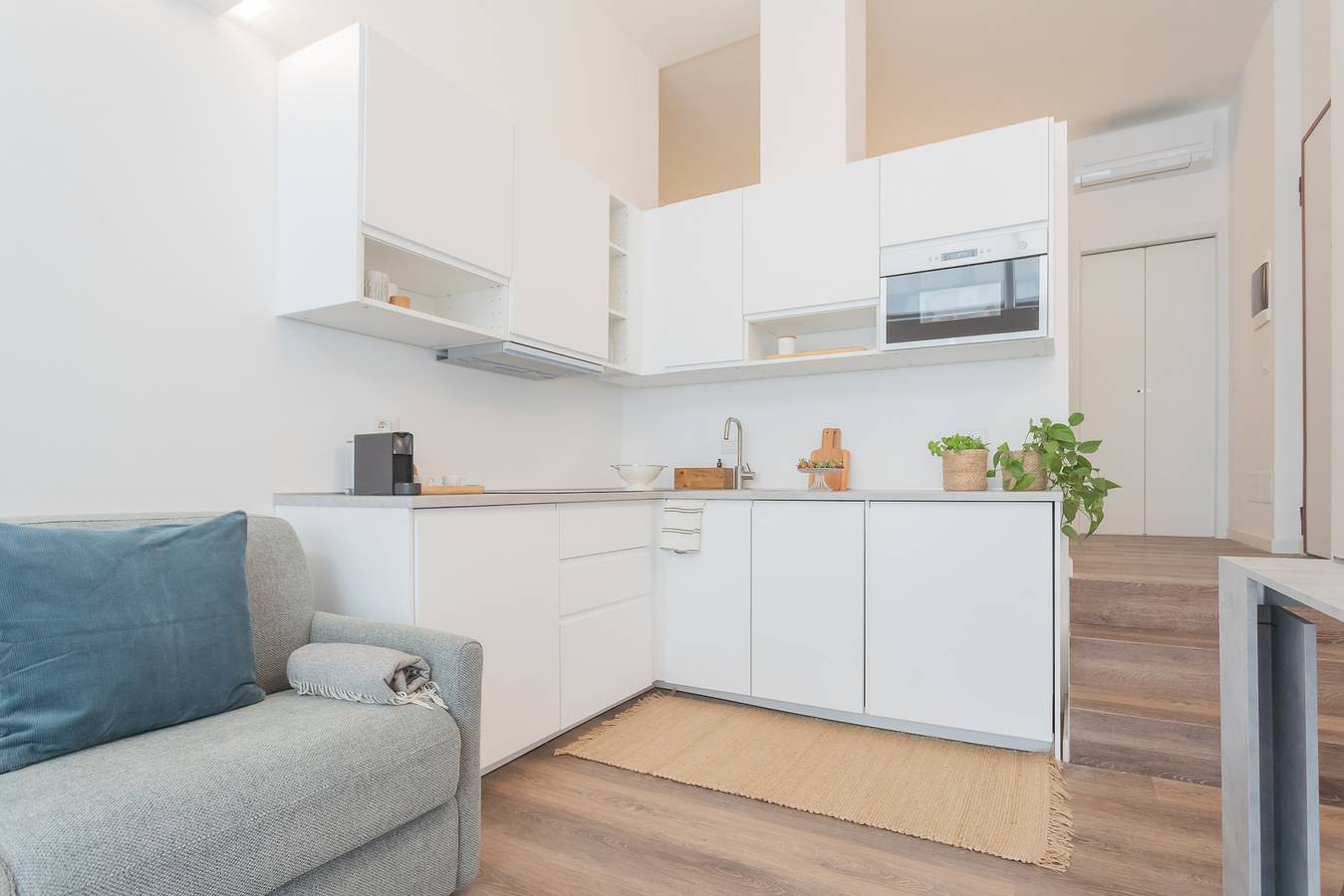 Entire apartment, A Step from the Dome Apartment in Como, Lake Como