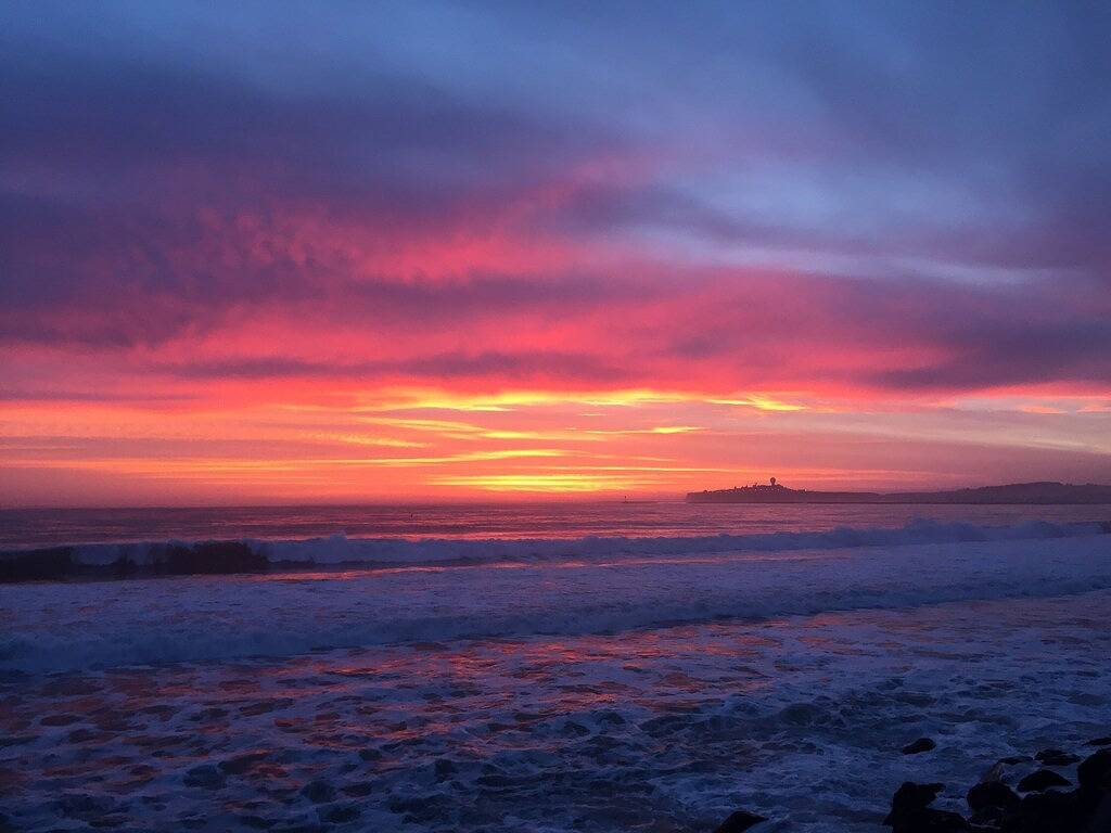 Miramar Beach oceanfront home w/ amazing deck views & just steps from the beach in Half Moon Bay, San Mateo County
