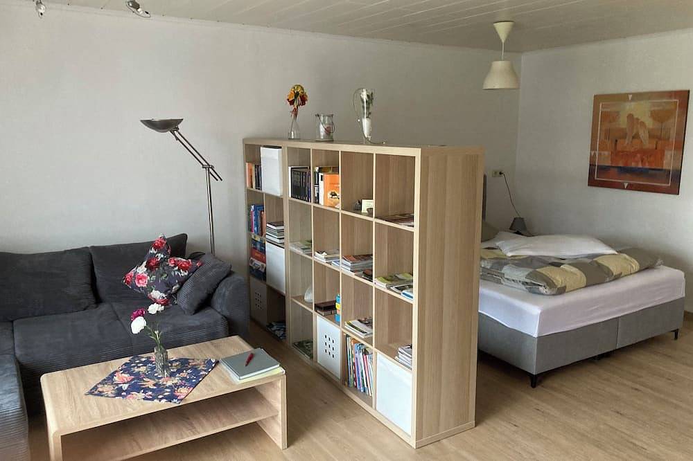 Ganze Wohnung, Schöne, Fewo,Nähe Nürburgring, ideal zum Wandern/ Traumpfade, kostenlose Wlan in Luxem, Osteifel