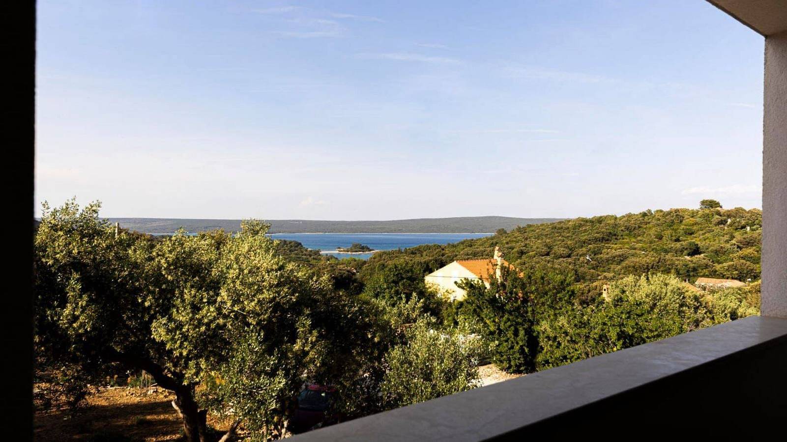 Ganze Wohnung, Apartman Ancora 2, Balkon und privater Parkplatz Smješten u Sv. Jakovu, 15 km von Malog Lošinja entfernt in Cunski, Kvarner Inseln