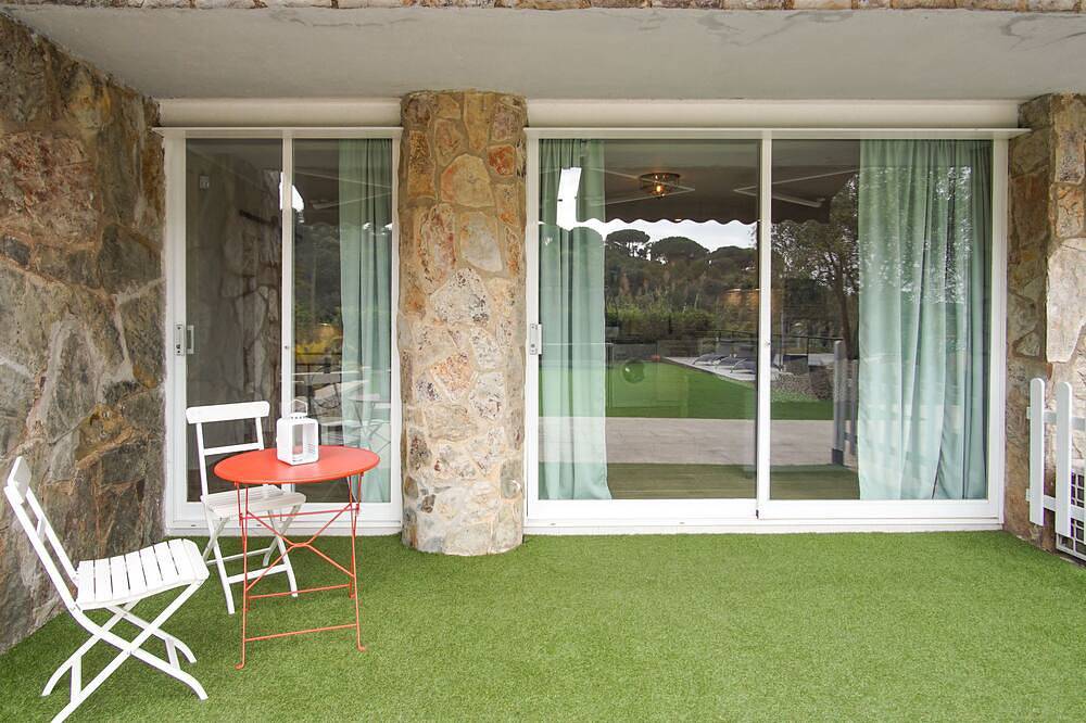 Entire apartment, Sea & Mountain - New refurbished Apartment in Supermaresme, Arenys de Mar