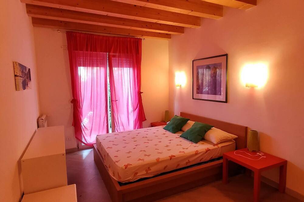 Apartamento entero, Super Comodidad Y Relajación: Playa, wifi, estacionamiento, autobús, cerca de Roma y Fiumicino in Fiumicino, Provincia de Roma