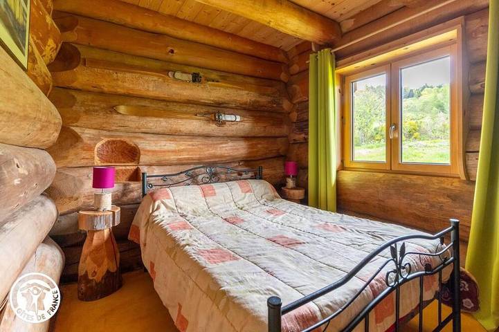 Location de vacances pour 6 personnes, avec jardin et balcon à Saint-Anthème - 4