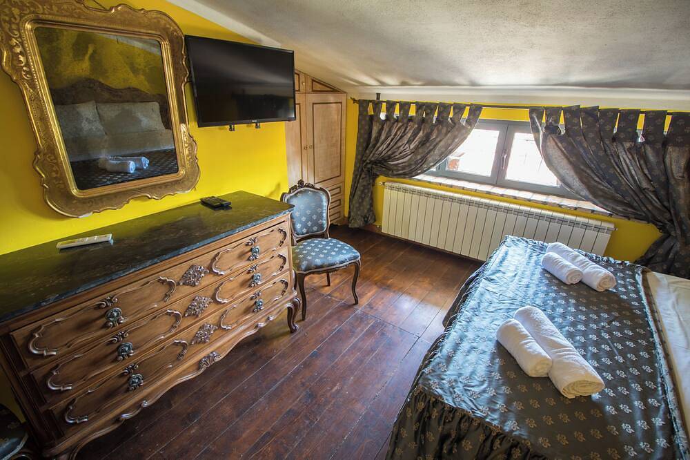 Villa Teresa Anastasia a 25 Minuti da Roma in Campagnano di Roma, Lago di Bracciano