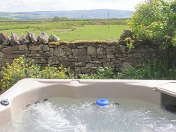 Log Cabin for 2 People in Cumbria, North West England, Photo 1