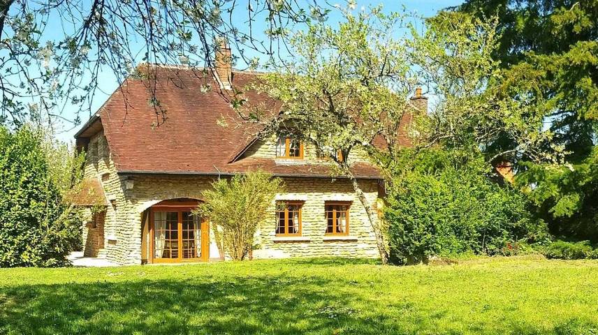 Location de vacances pour 6 personnes, avec jardin et terrasse à Bar-sur-Seine - 2