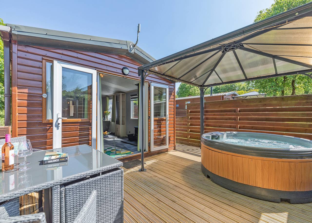 Peak Luxury Lodge in Staffordshire