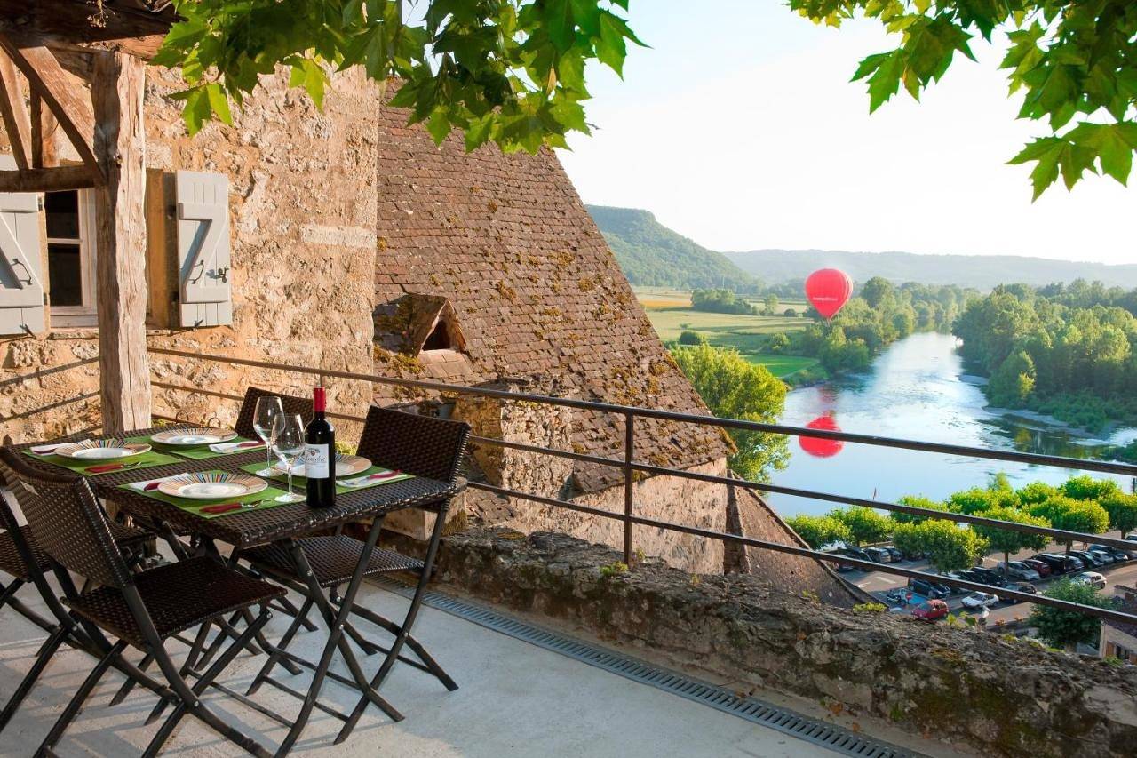 Au coeur de Beynac, superbe maison du Xive siècle avec jardin panoramique in Beynac-et-Cazenac, Périgord Noir