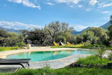 Villa pour 6 personnes, avec jardin à Calvi