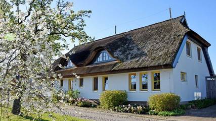 Ferienwohnung für 2 Personen, mit Garten und Terrasse in Lancken-Granitz