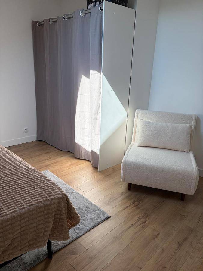 Appartement entier, T2 rénové gare à pied lyon en Ter 15 min in Vernaison, Lyon et ses environs